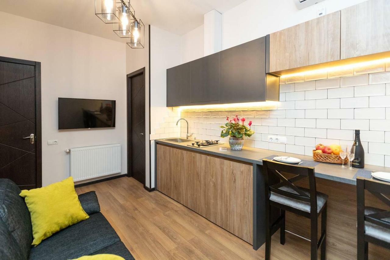 Wehost Cozy Nest Apartamento Tbilisi Exterior foto